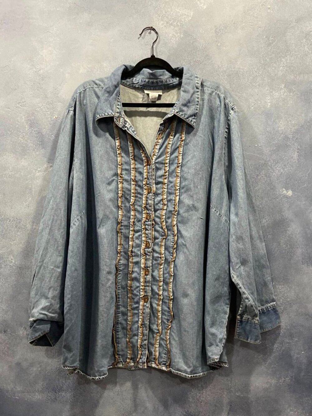 AVENUE Women's Button-Down Denim Shirt – Size 30/32